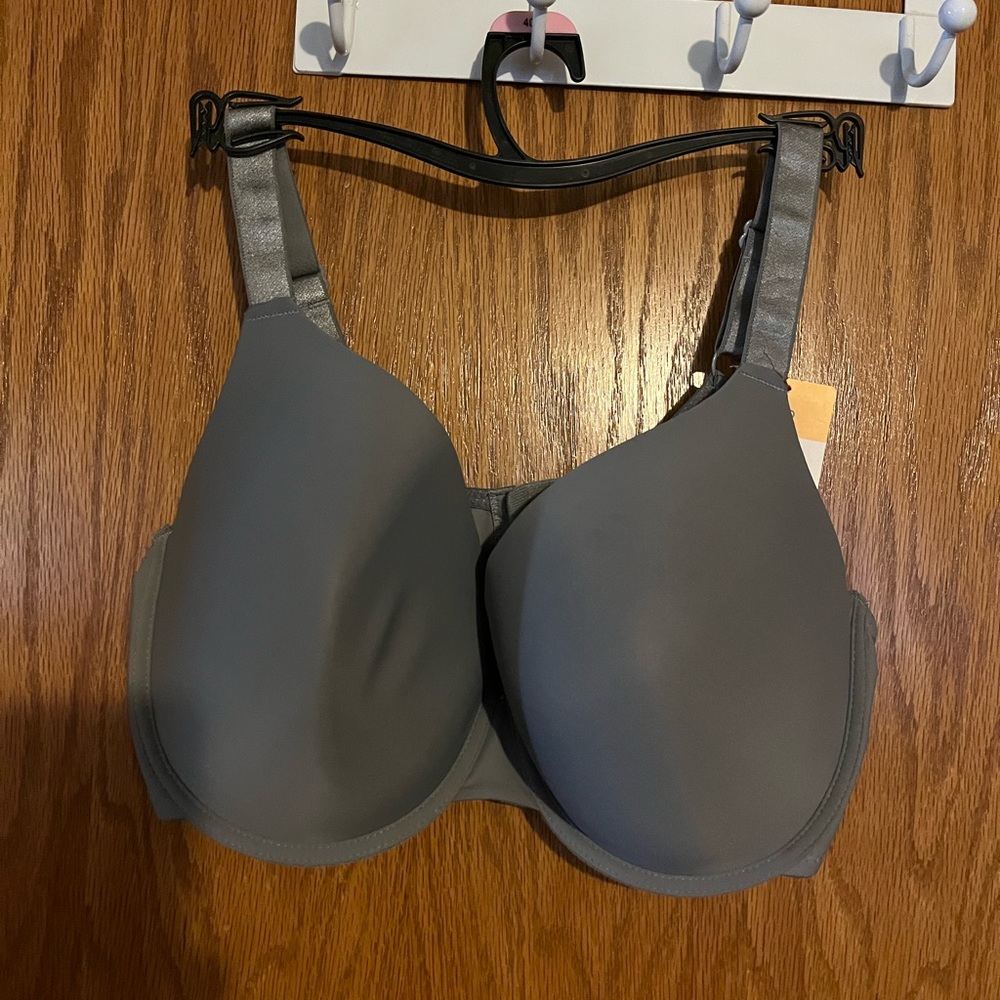 Women’s bra size 40D new